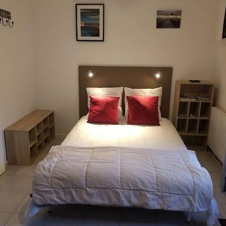 Studio De Plain-Pied Avec Terrasse Tout Proche Mer Courseulles-sur-Mer Εξωτερικό φωτογραφία