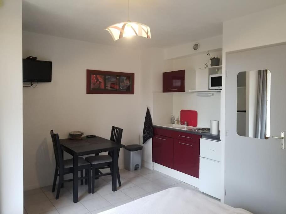 Studio De Plain-Pied Avec Terrasse Tout Proche Mer Courseulles-sur-Mer Εξωτερικό φωτογραφία