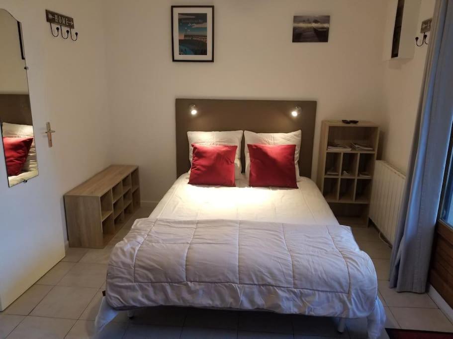 Studio De Plain-Pied Avec Terrasse Tout Proche Mer Courseulles-sur-Mer Εξωτερικό φωτογραφία